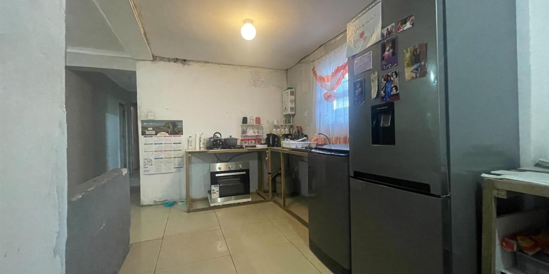 Image 5 of 6