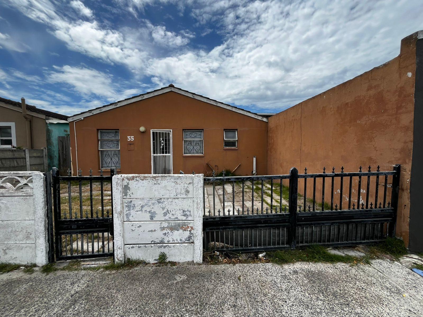 Image 4 of 6