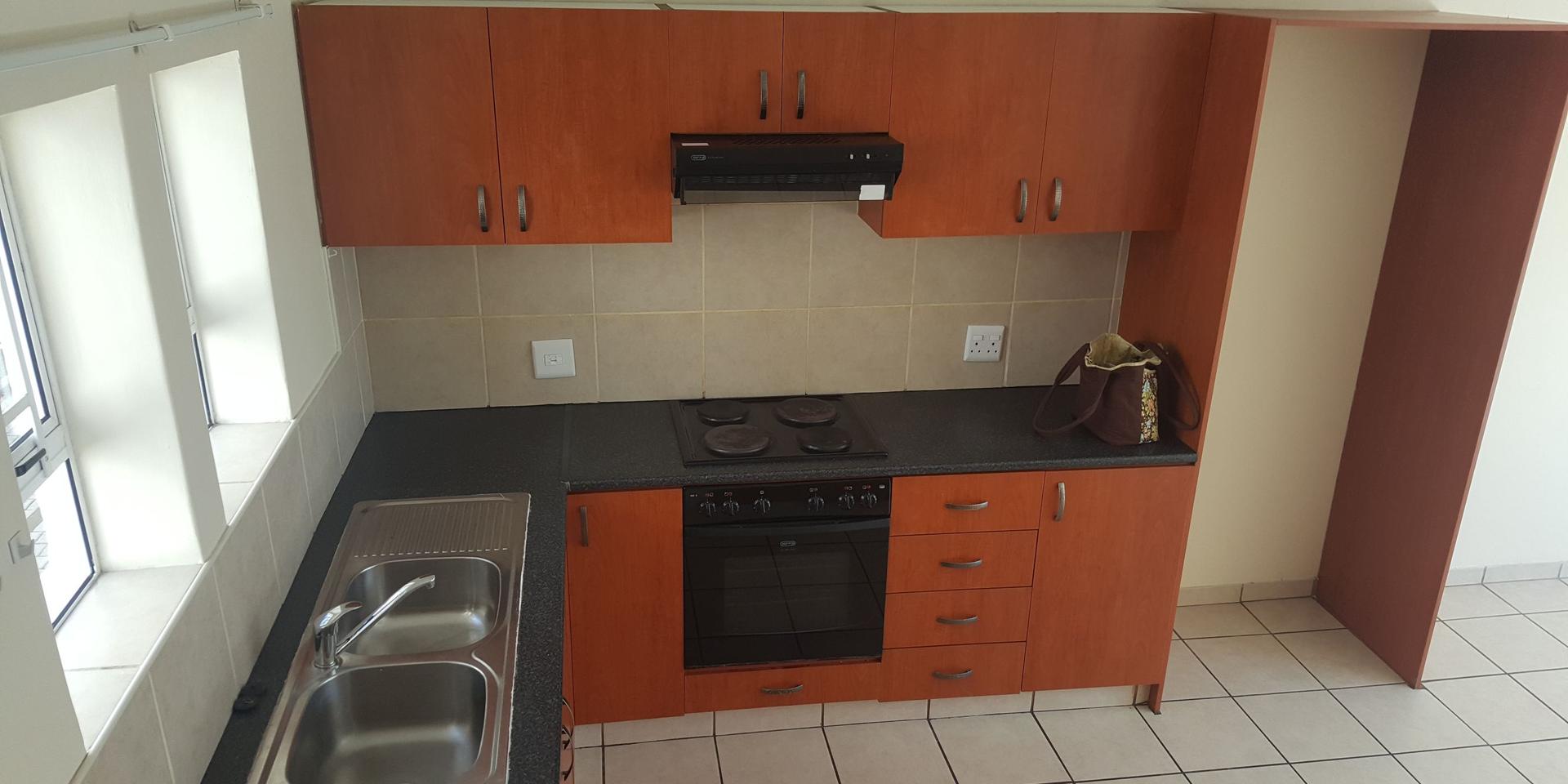 Image 5 of 6