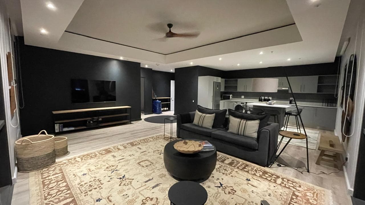 Image 5 of 6