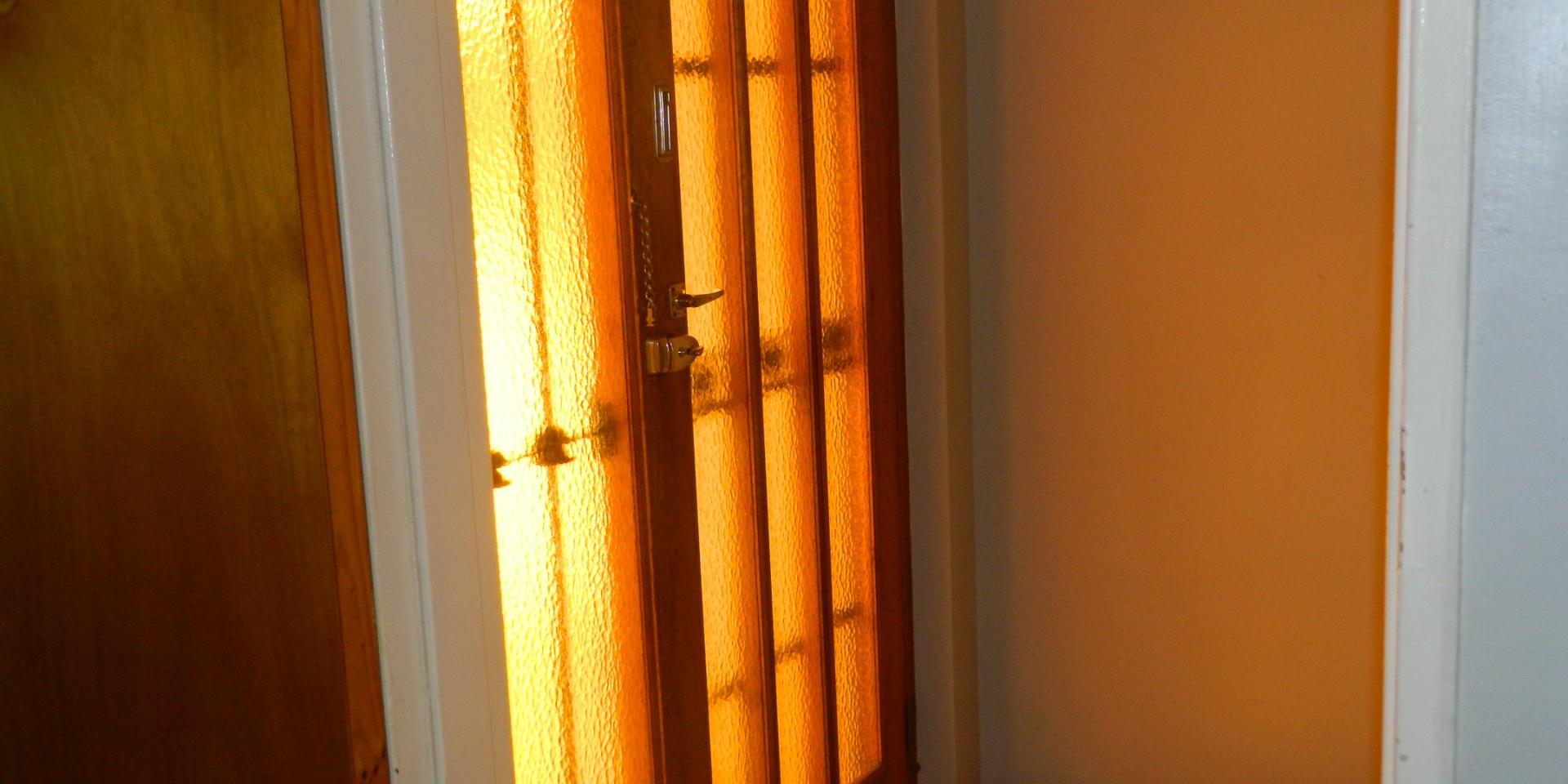 Image 5 of 6