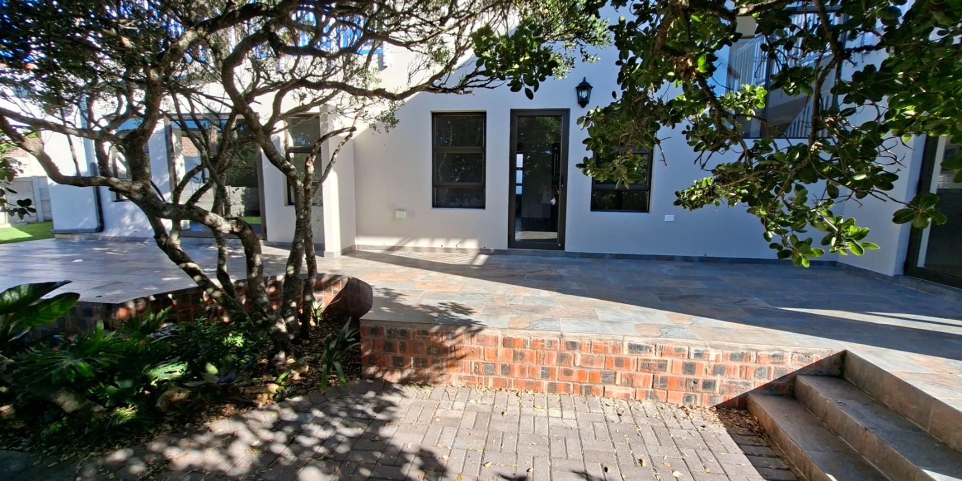 Image 2 of 6