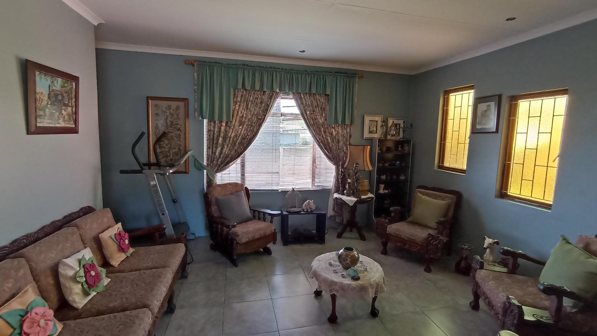 Image 2 of 6