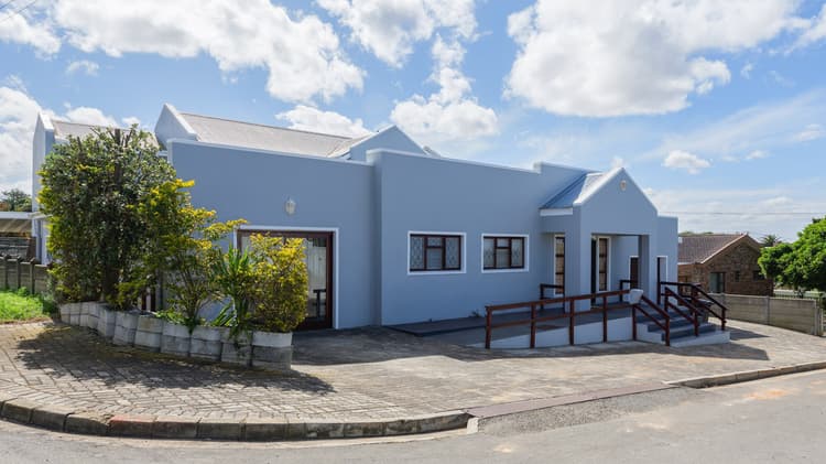 Main property image