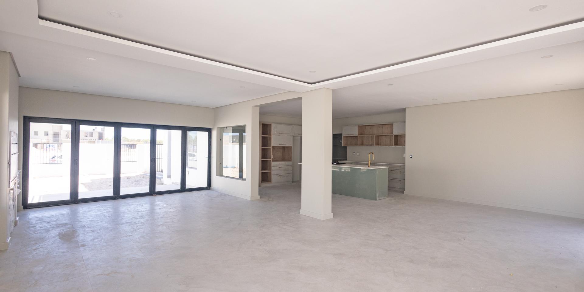 Image 4 of 6