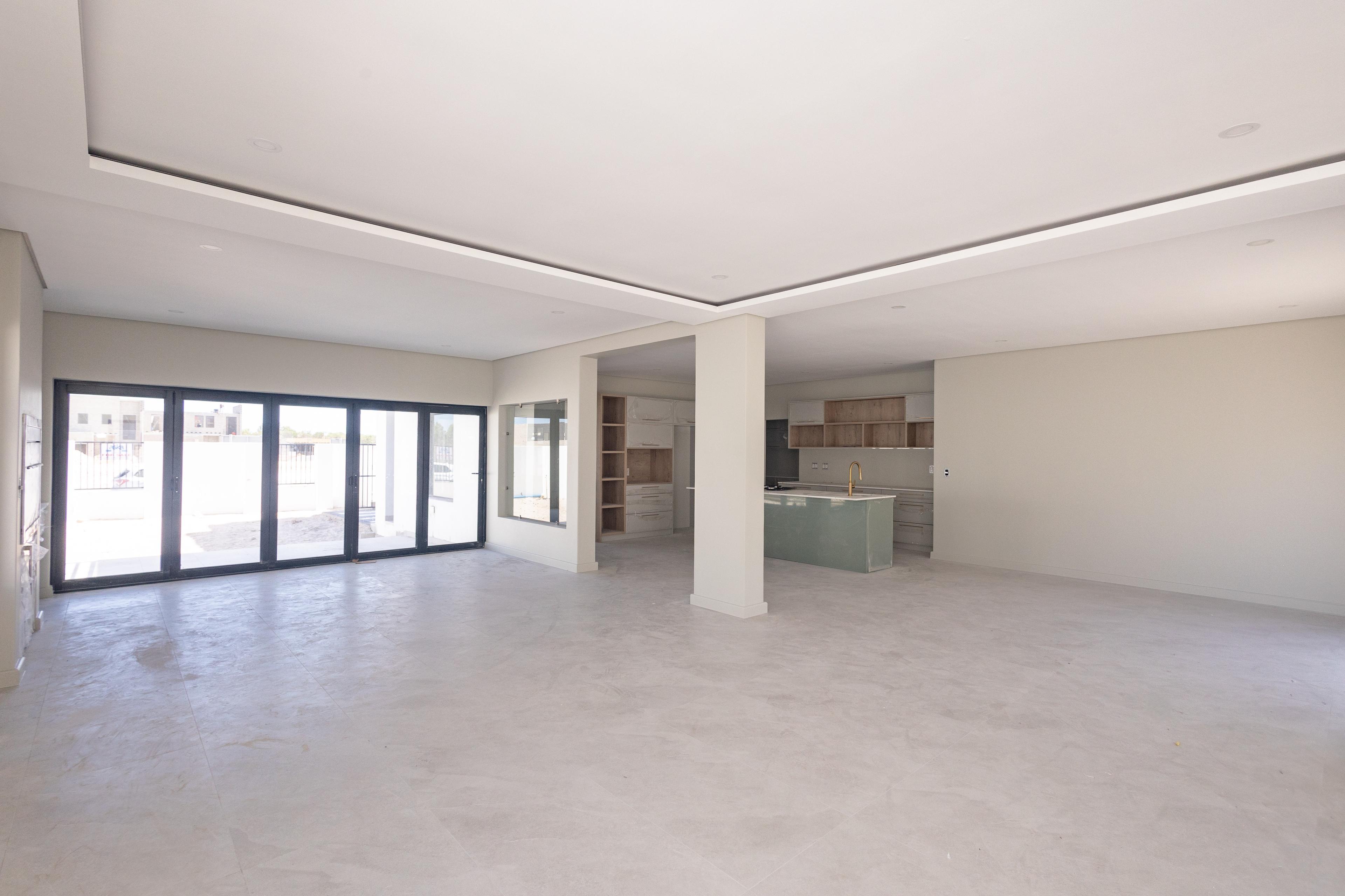 Image 4 of 6