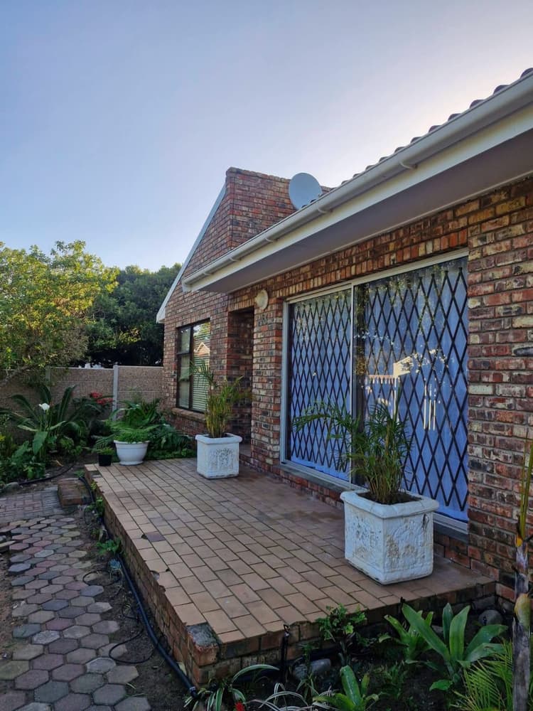 Main property image