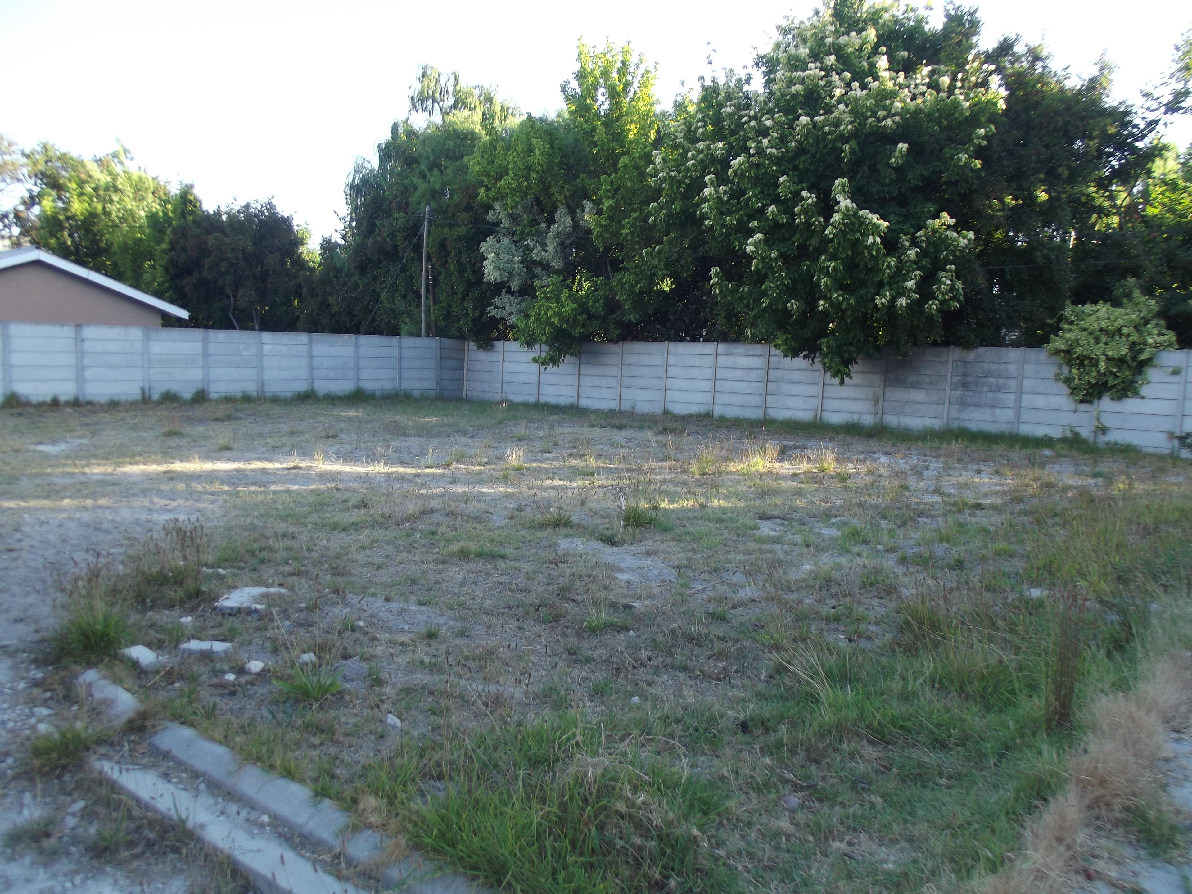 Image 2 of 6