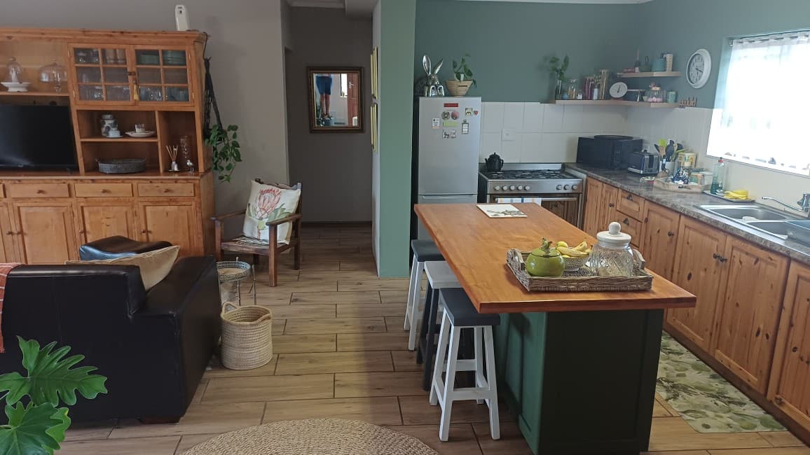 Image 3 of 6