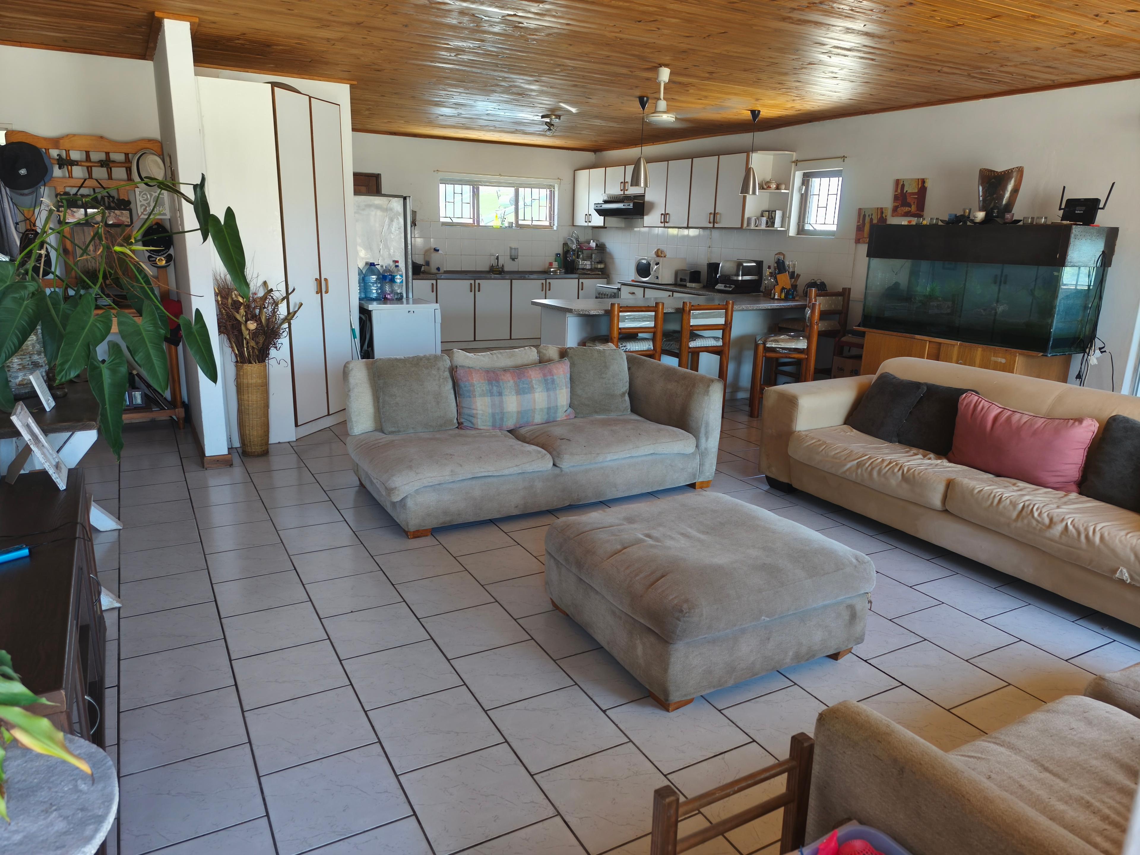 Image 5 of 6