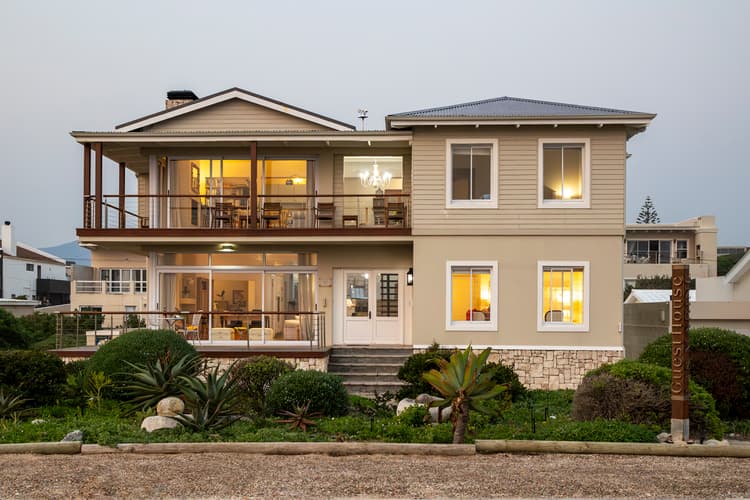 Main property image