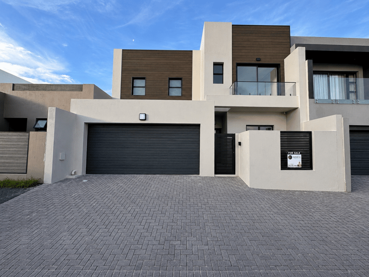 Main property image