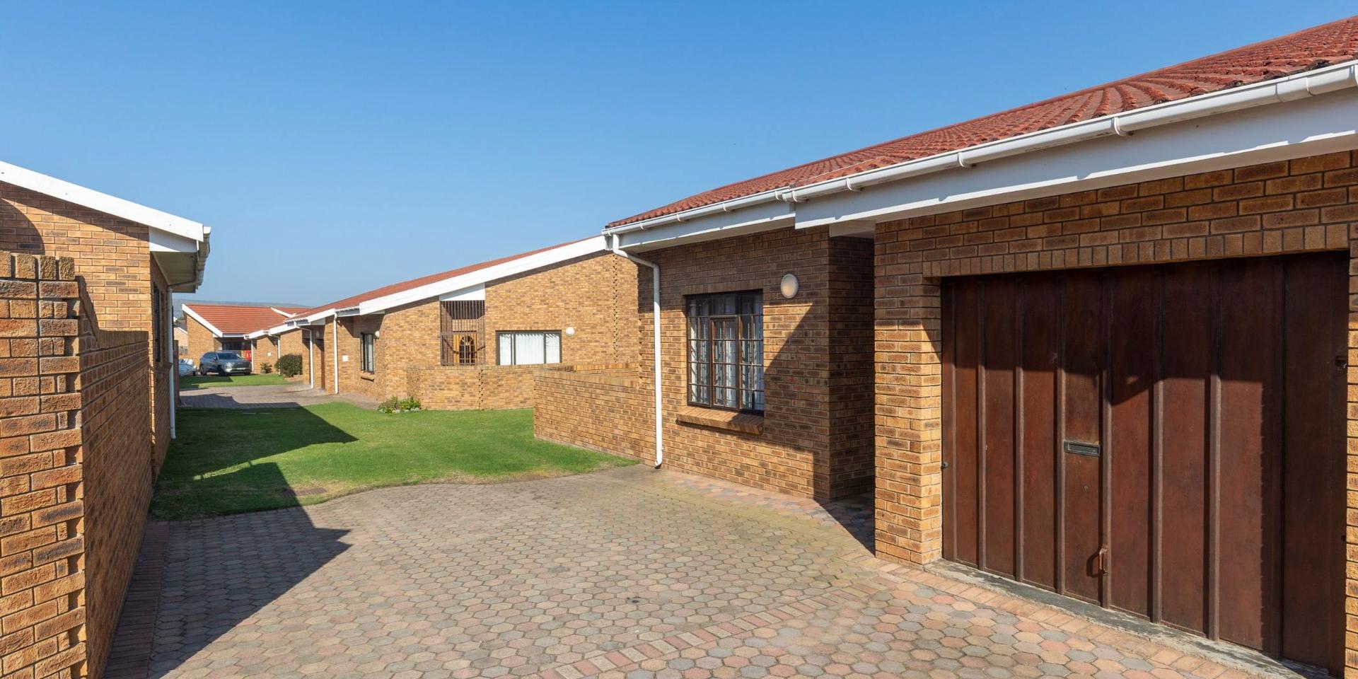Image 2 of 6