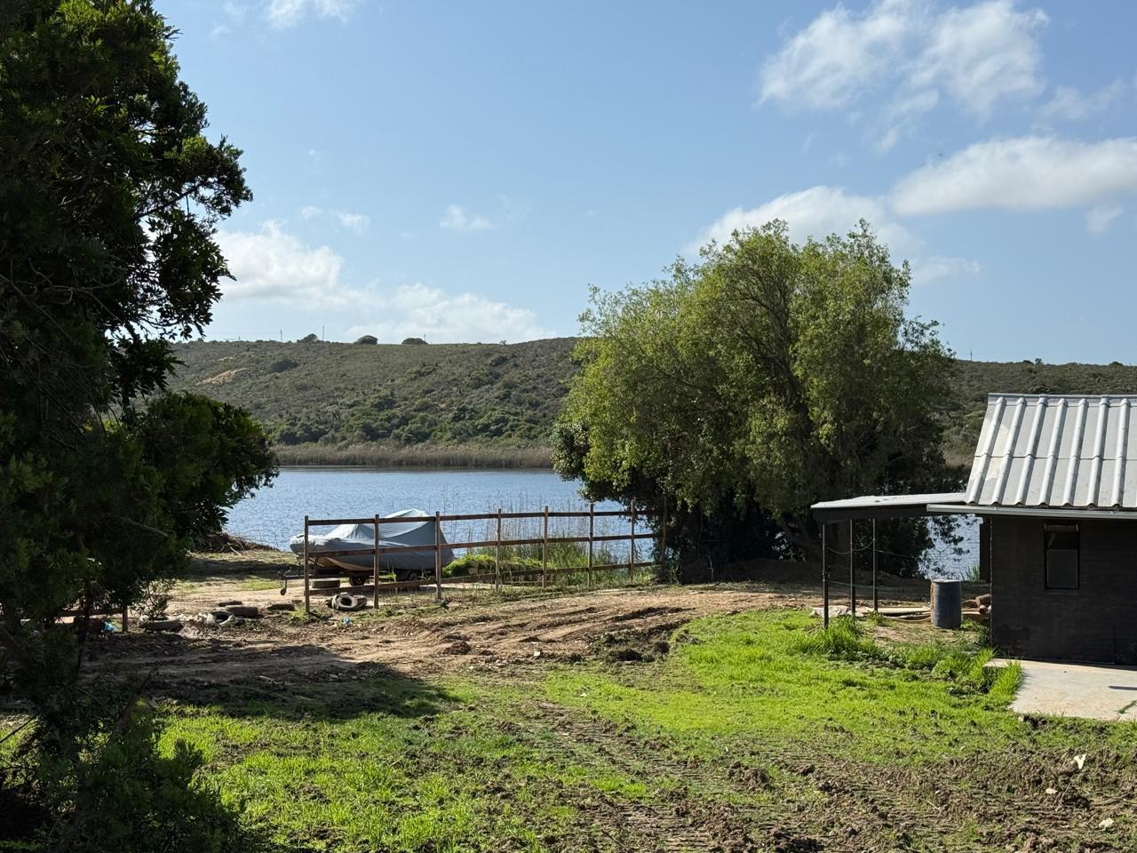 Image 2 of 6