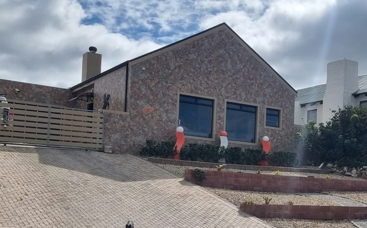 Main property image