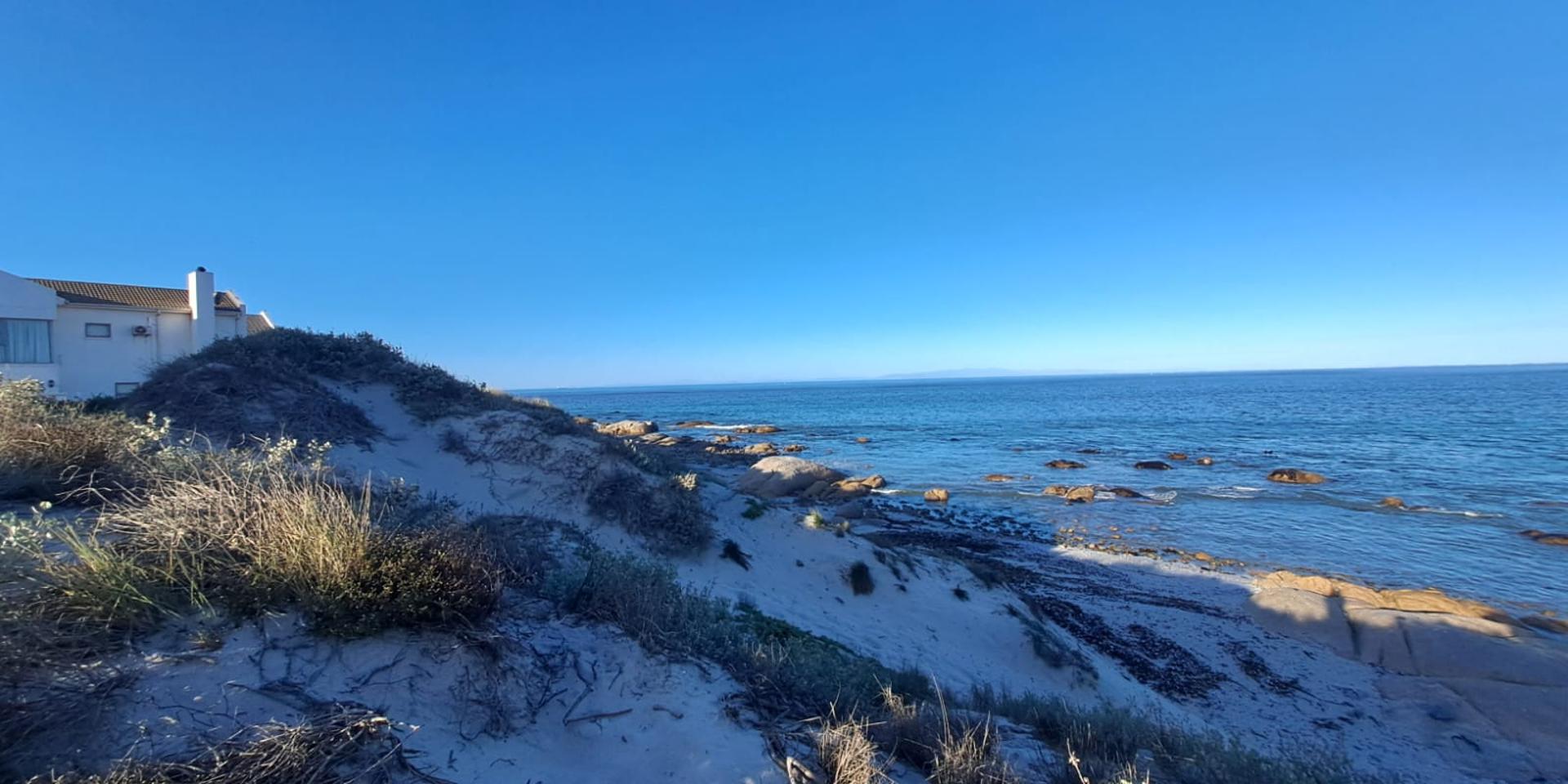 Image 4 of 6