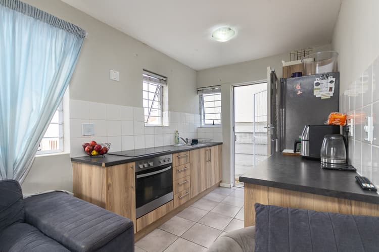 Main property image