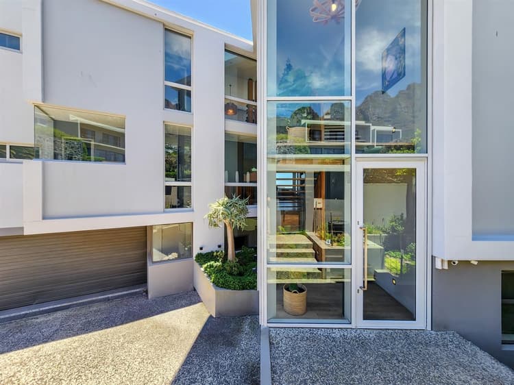 Main property image