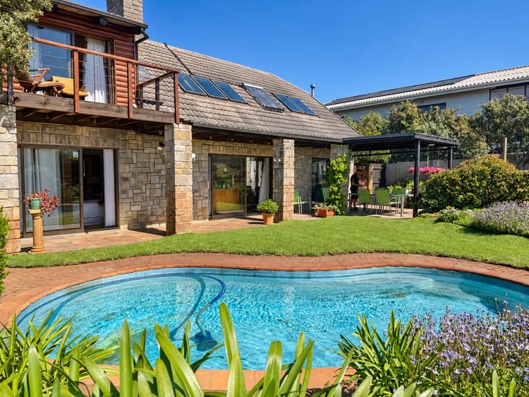 Main property image