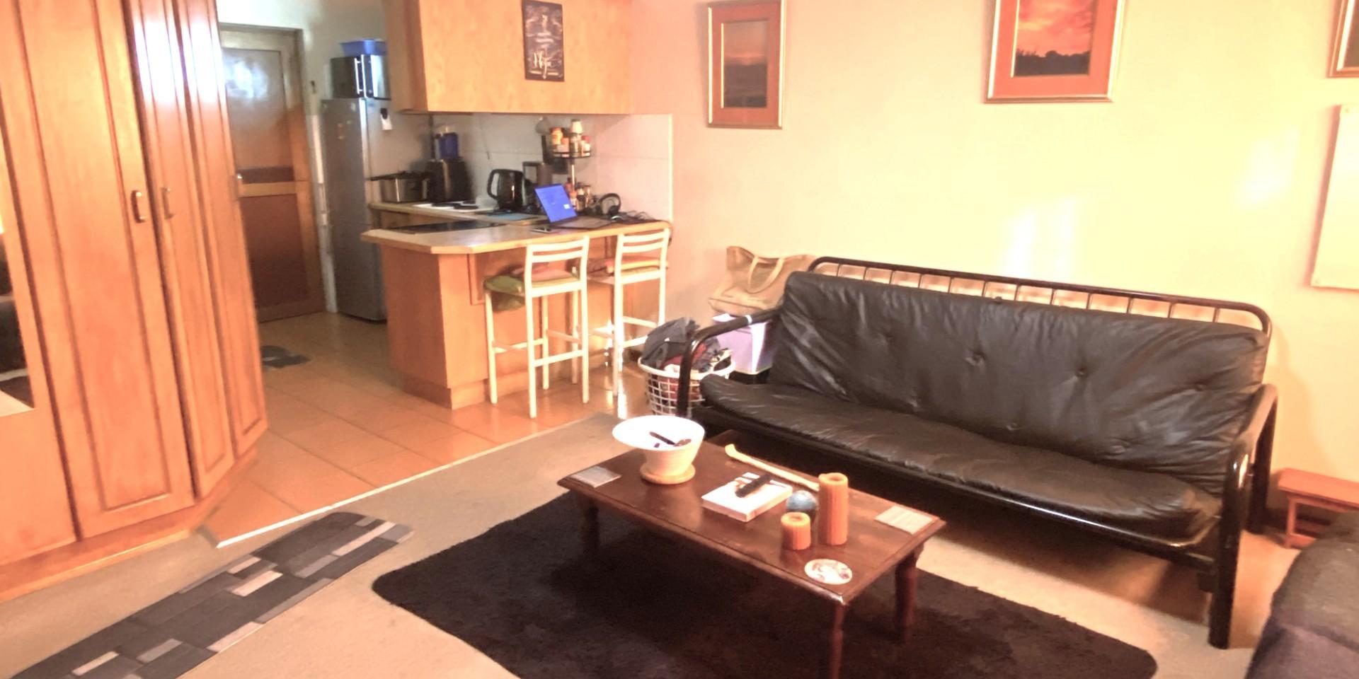 Image 4 of 6