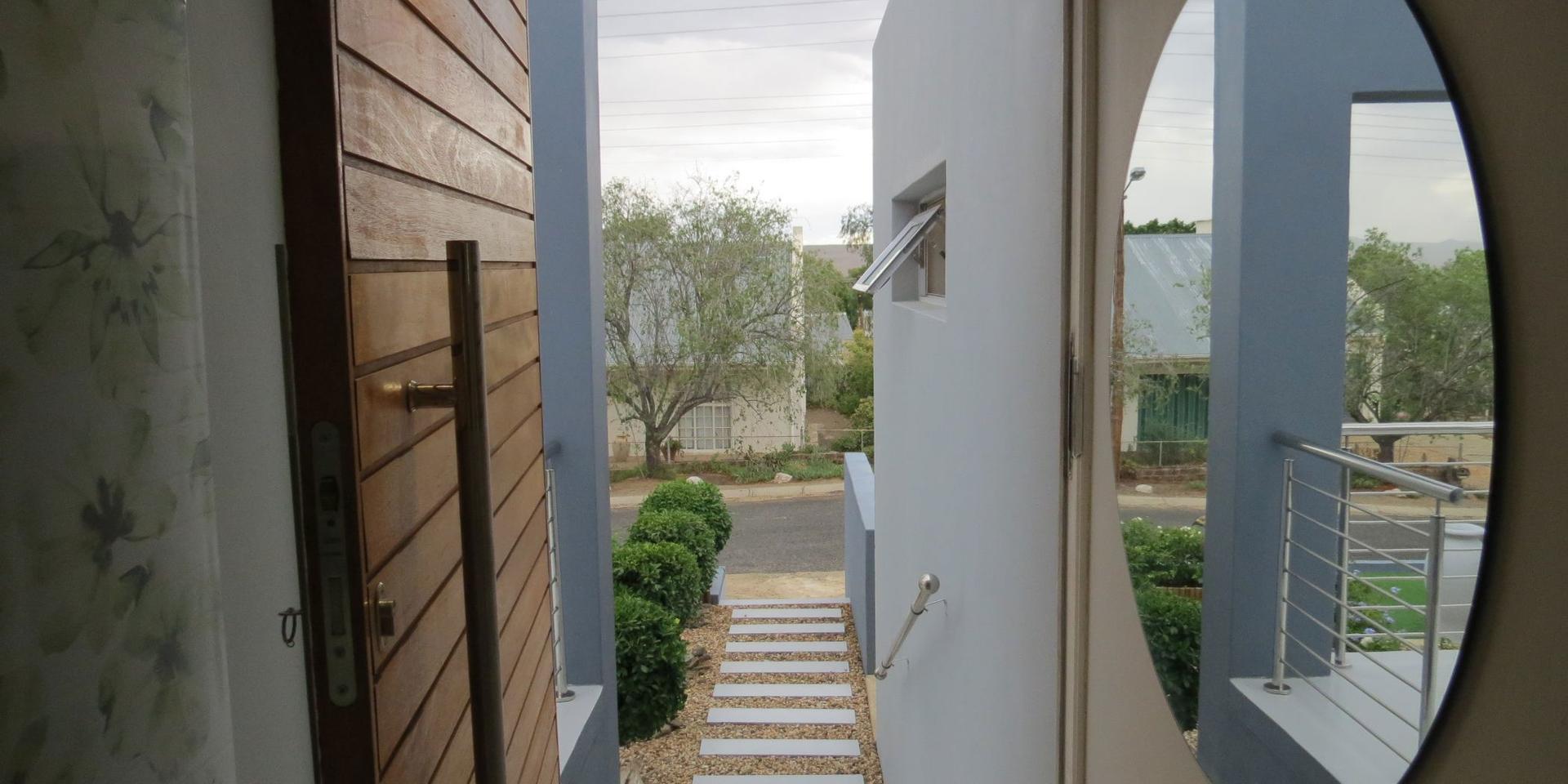 Image 3 of 6