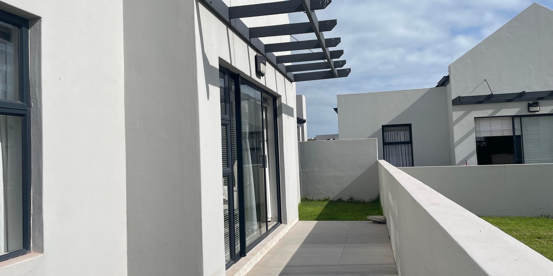 Image 5 of 6