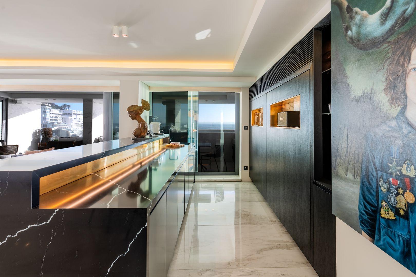Image 5 of 6