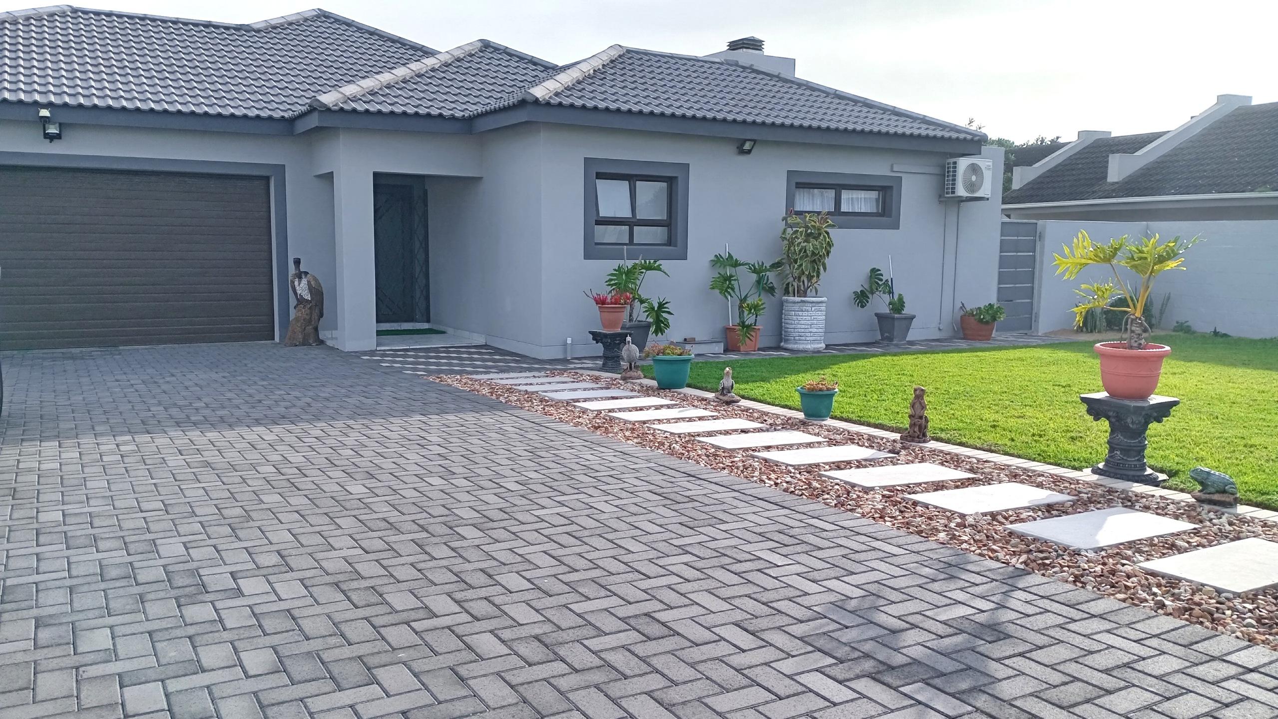 Image 2 of 6