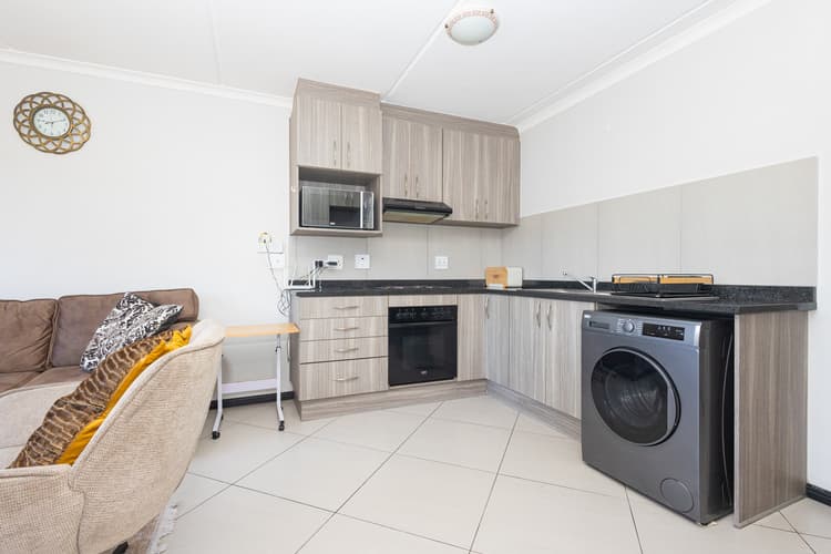 Main property image