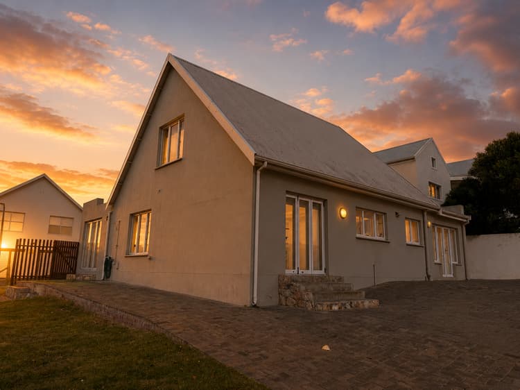 Main property image