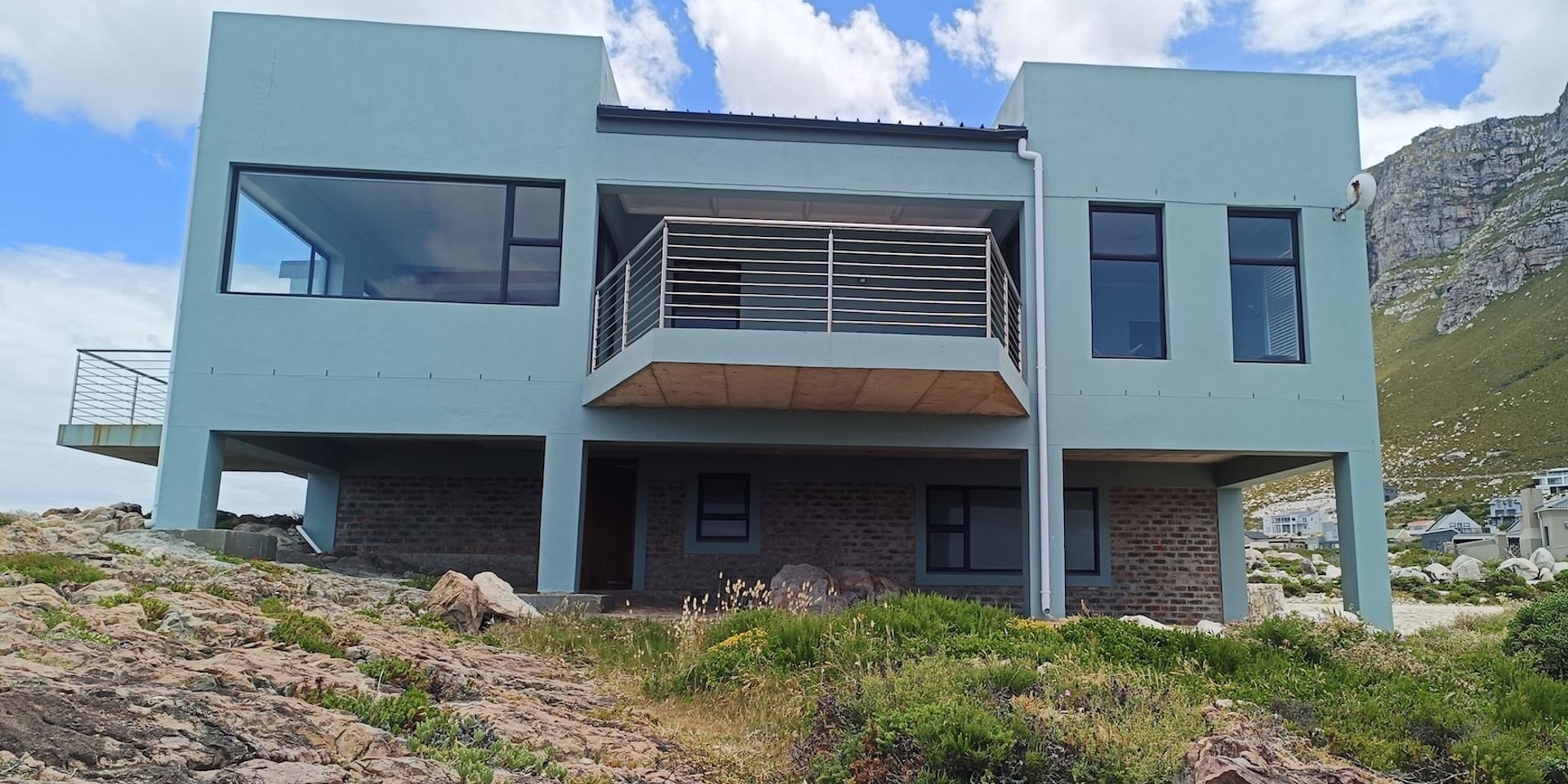 Image 4 of 6