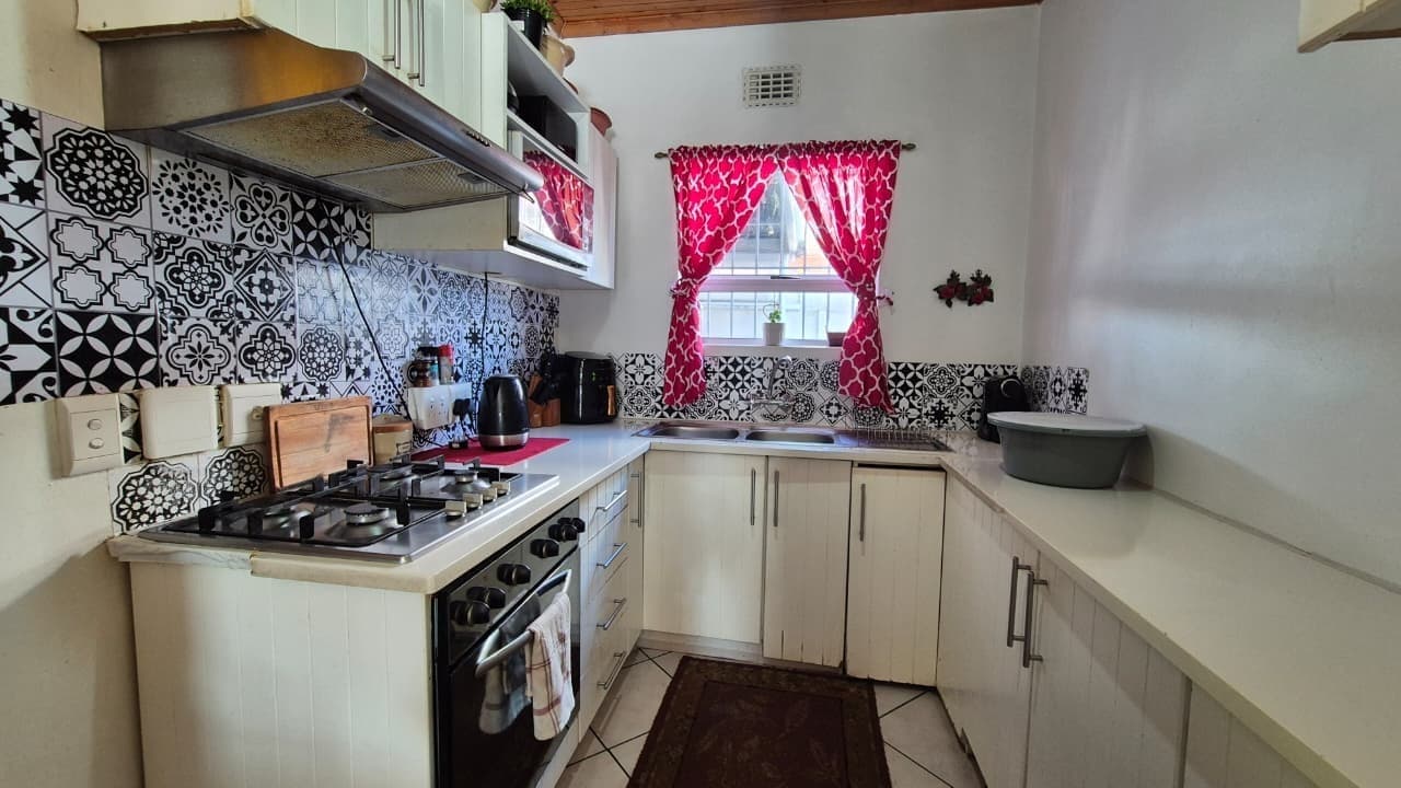 Image 5 of 6