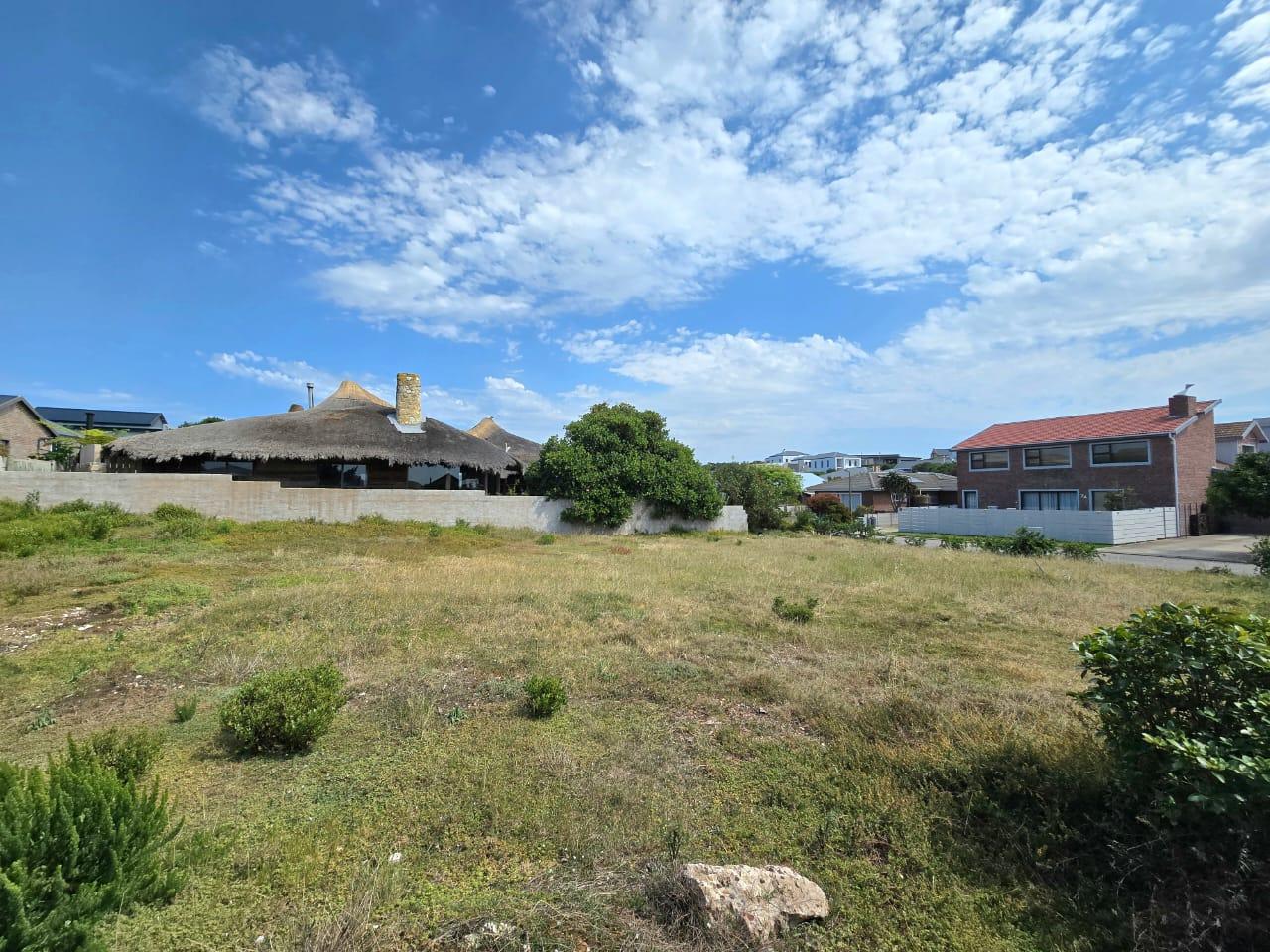 Image 2 of 6