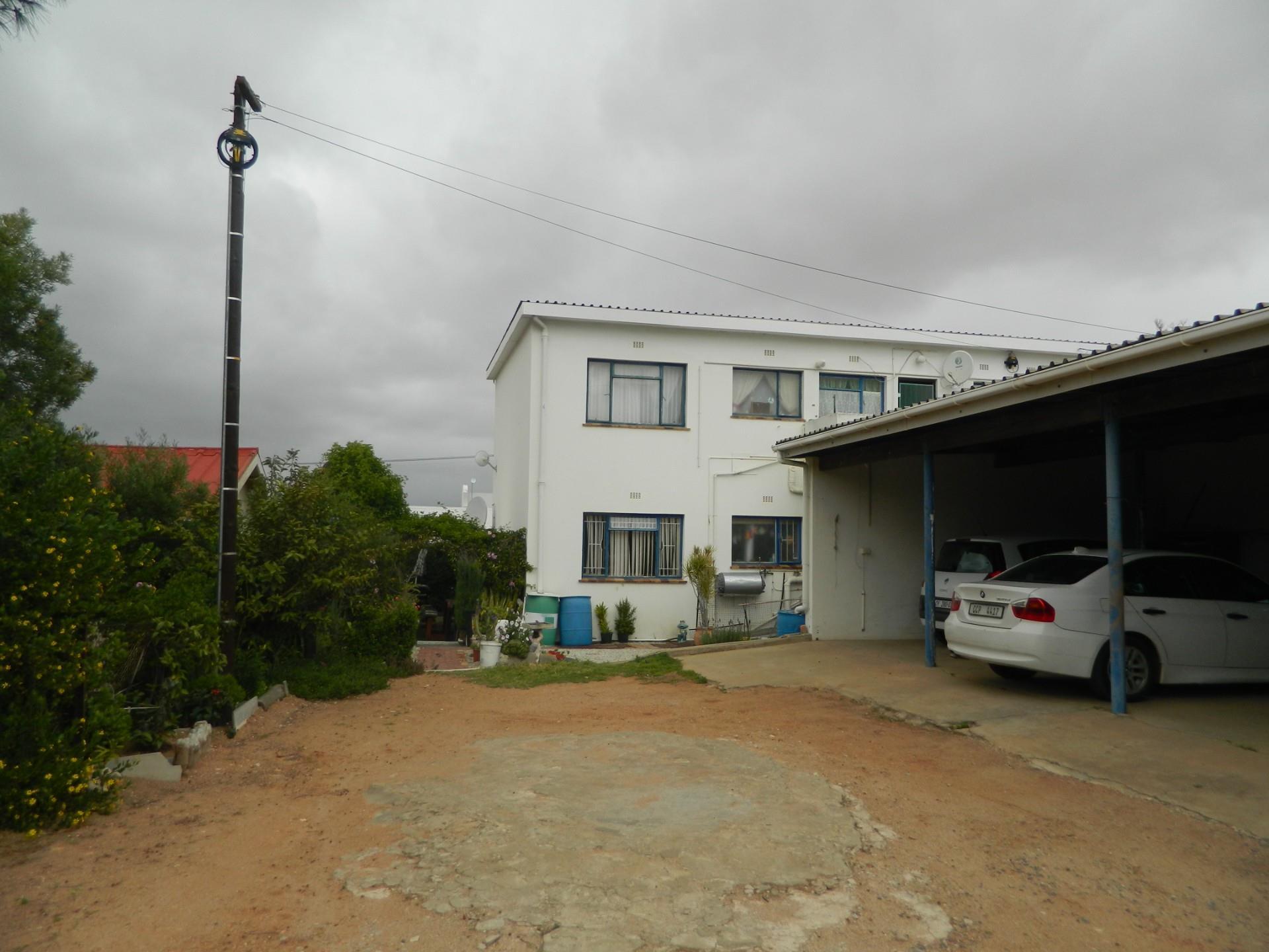 Image 3 of 6