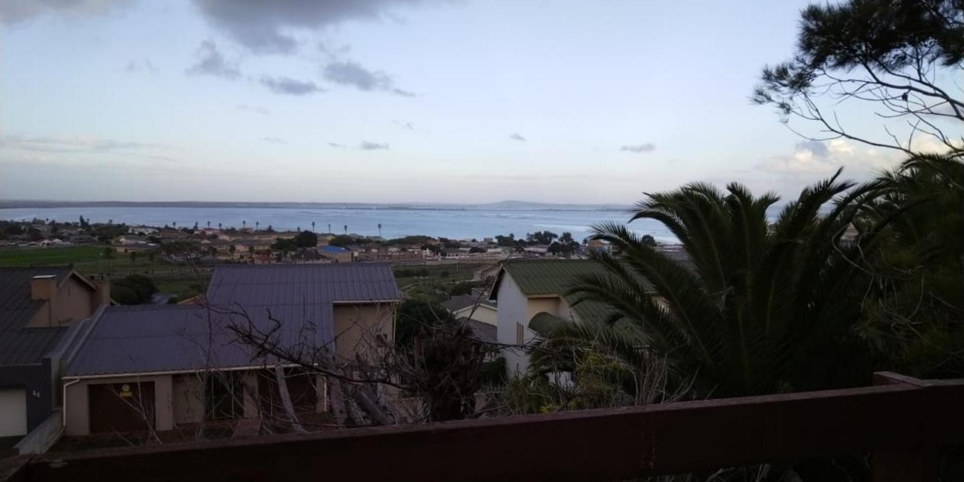 Image 3 of 6