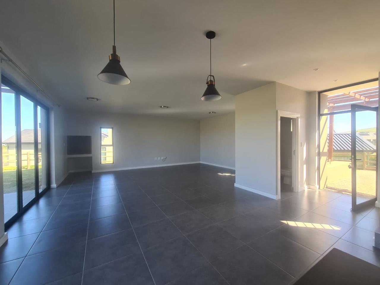 Image 5 of 6