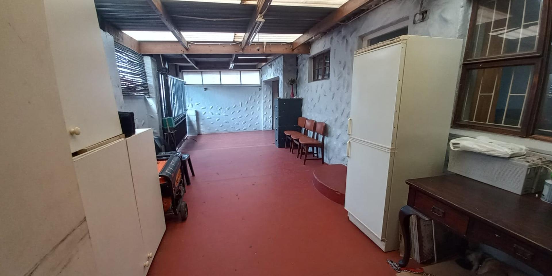Image 5 of 6