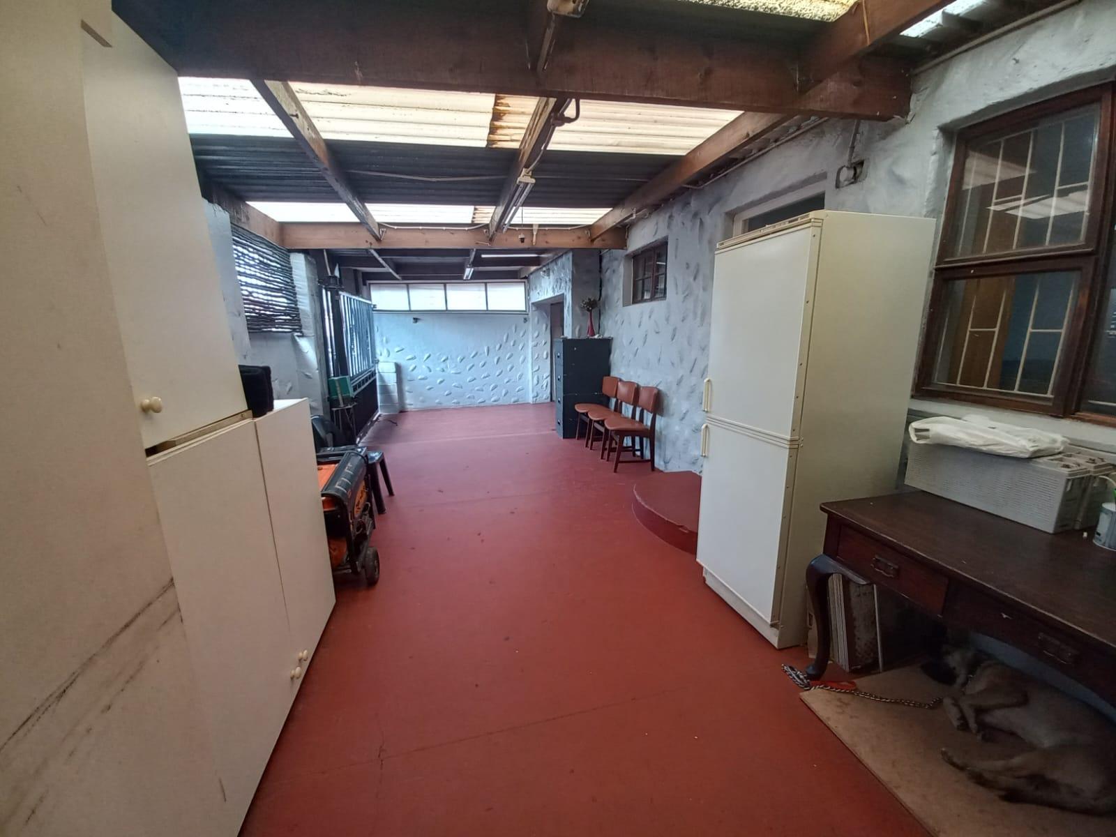 Image 5 of 6