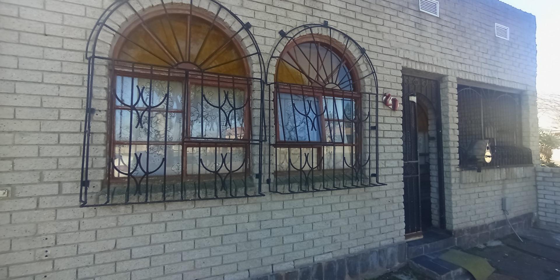 Image 1 of 6