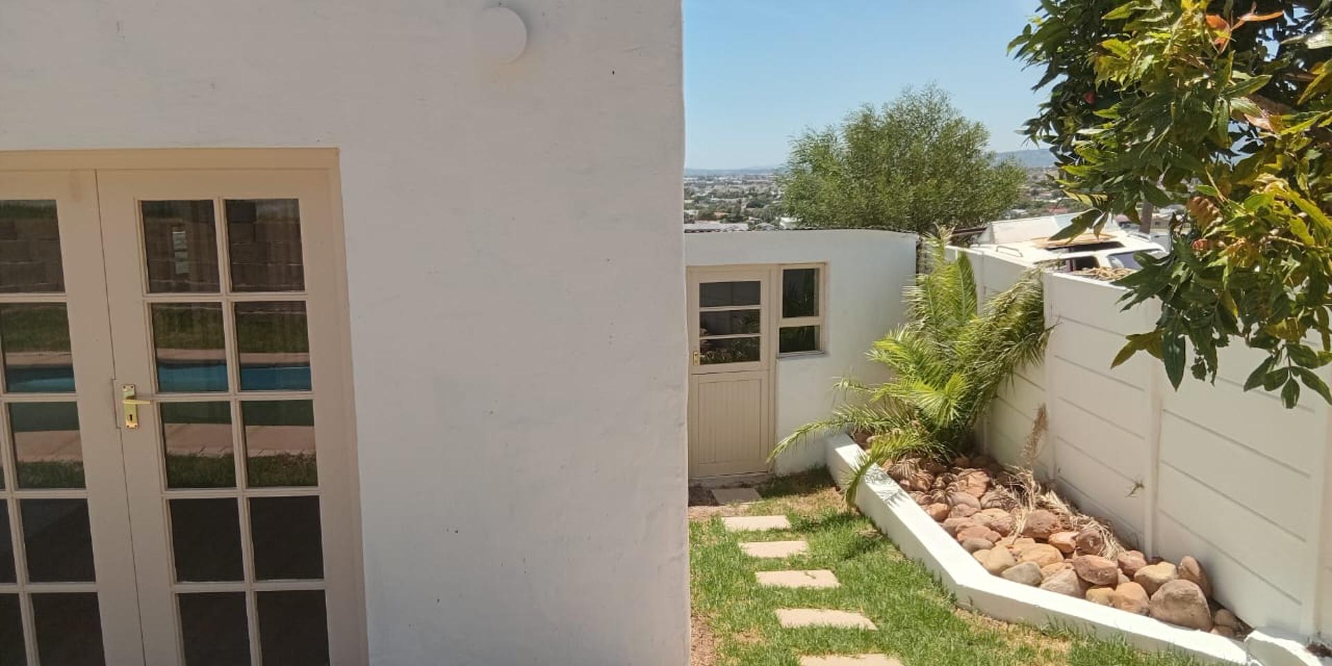 Image 5 of 6