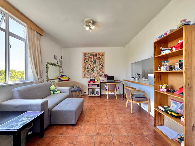 Main property image