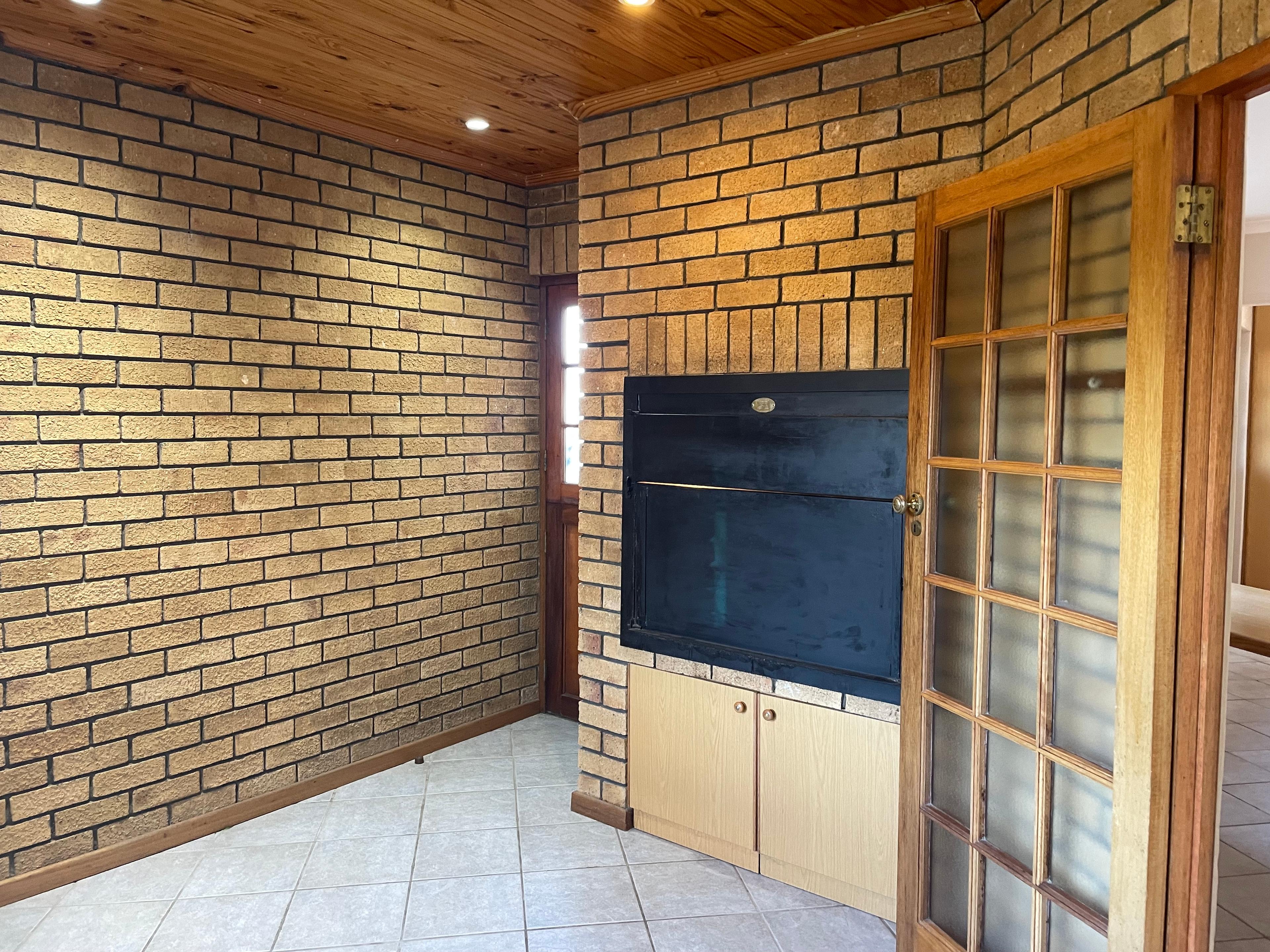 Image 5 of 6