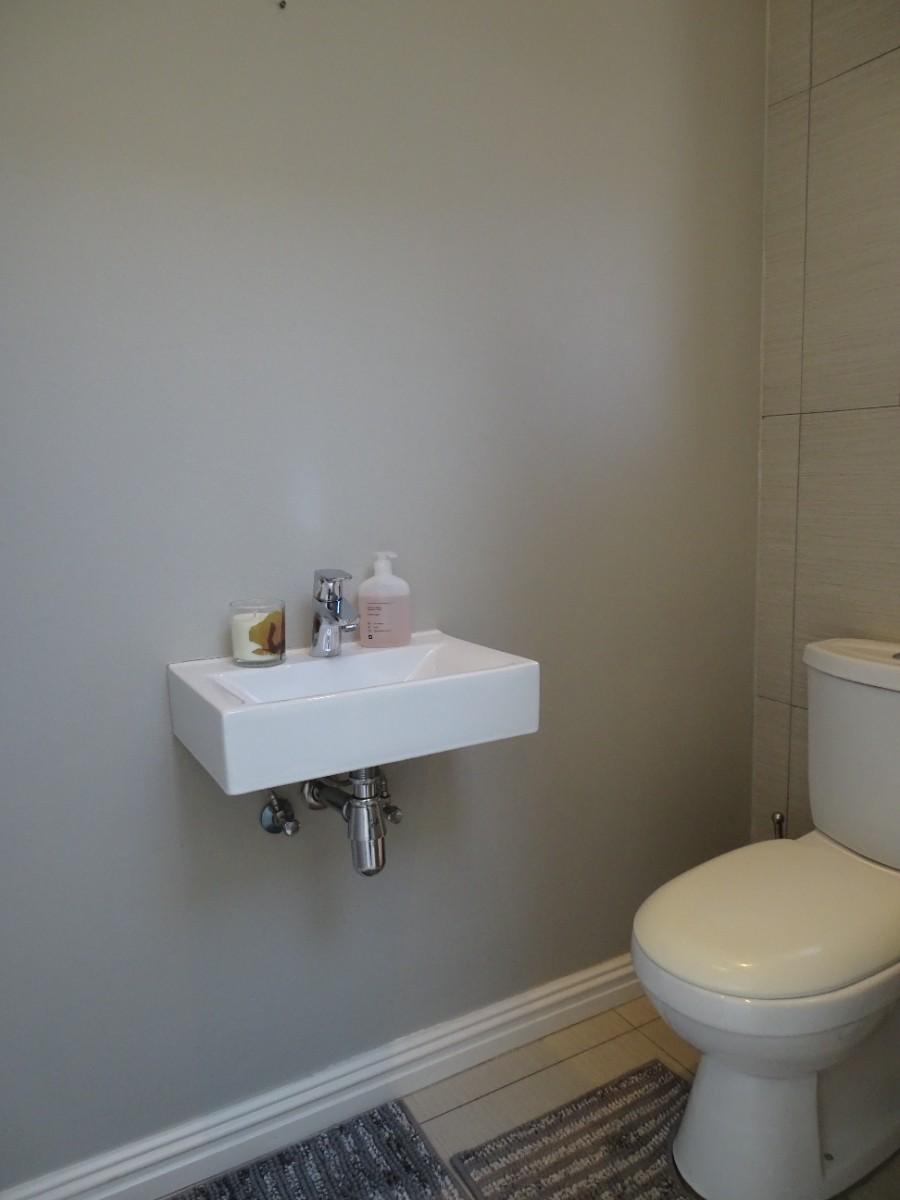 Image 2 of 6