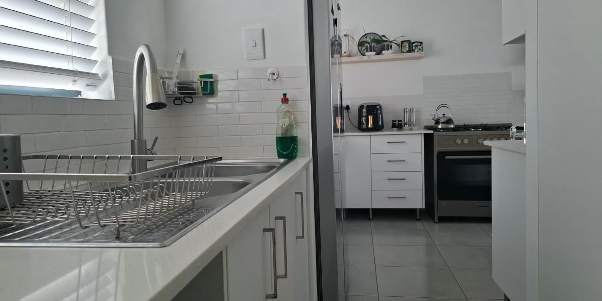 Image 5 of 6