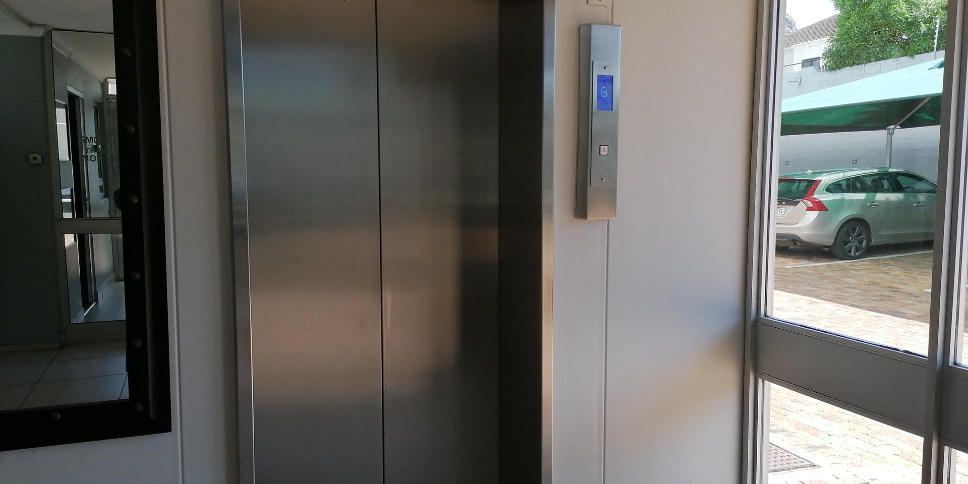 Image 4 of 6