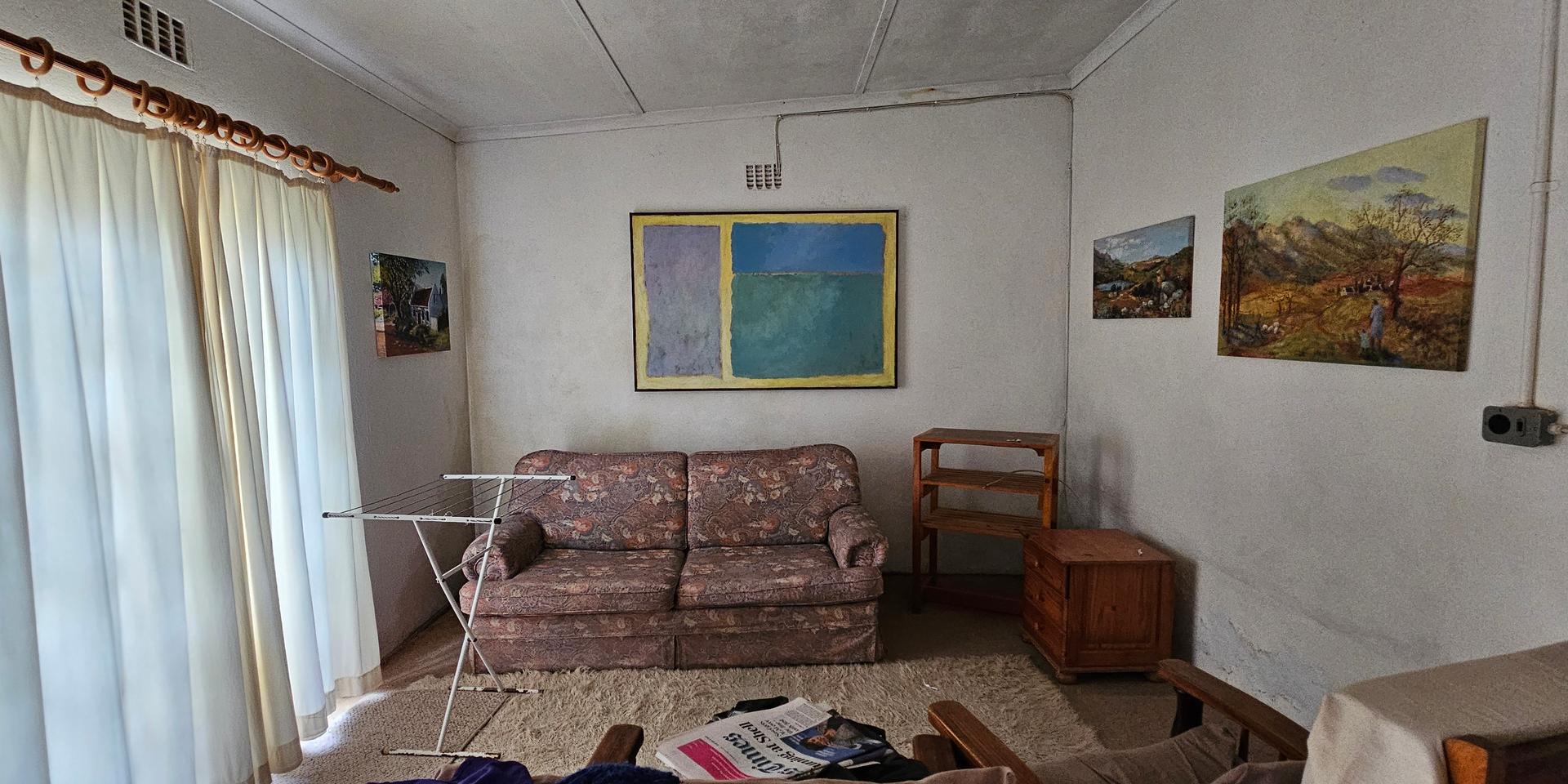 Image 2 of 6