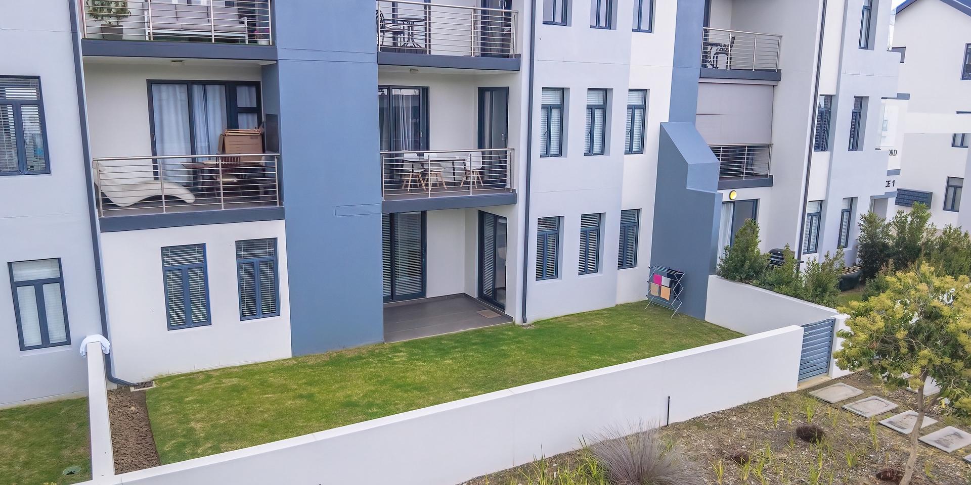 Image 4 of 6