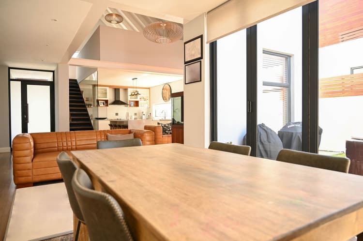 Main property image