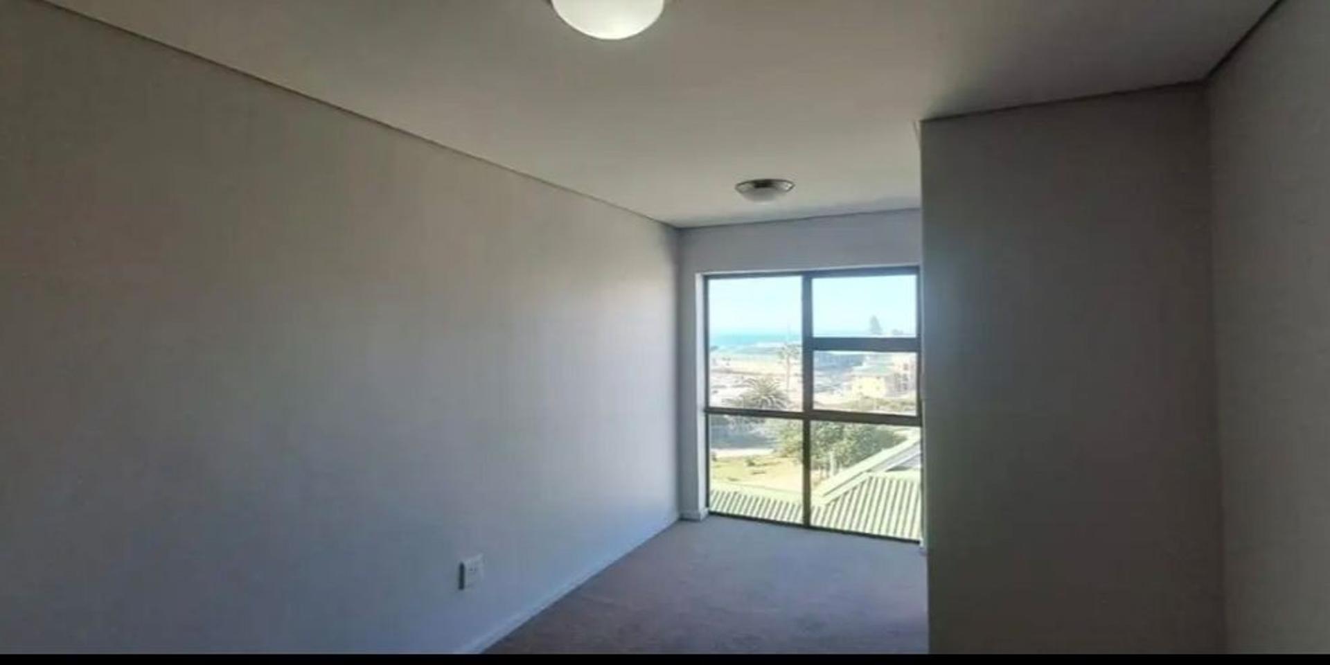 Image 5 of 6