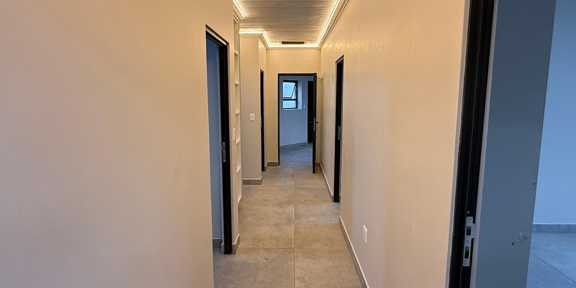 Image 4 of 6